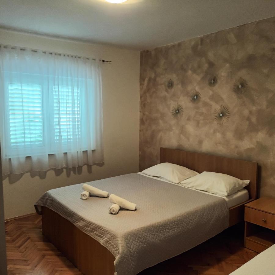 Apartments Monika Omiš Exterior foto
